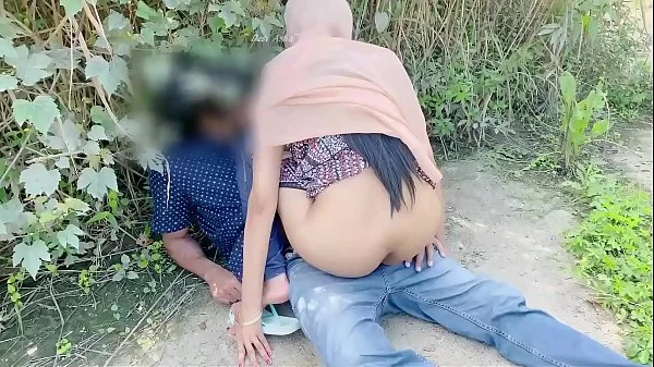 Hijab desi girl fucked in jungle with her boyfriend